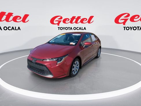 Used 2022 Toyota Corolla LE image 4