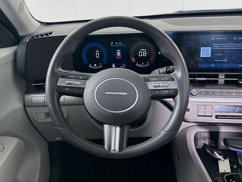 Used 2025 Hyundai Kona SEL FWD image 17