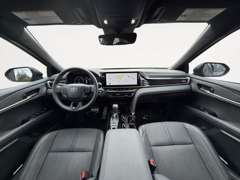 Used 2026 Toyota Camry XSE FWD image 11