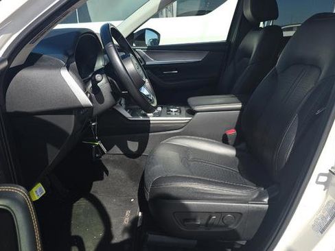 Used 2025 MAZDA CX-70 3.3 Turbo w/ Preferred Package image 6