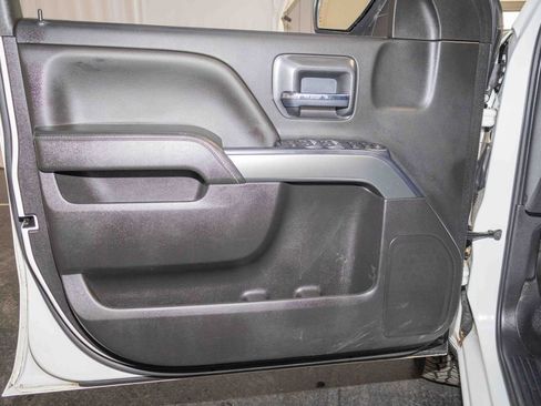 Used 2018 Chevrolet Silverado 1500 LT w/ All Star Edition image 10