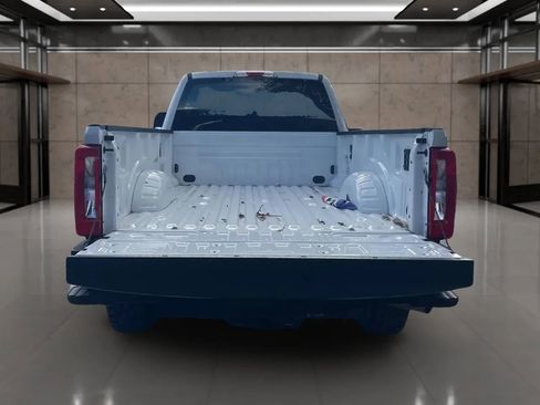 Used 2020 Ford F350 XL w/ Power Equipment Group image 16