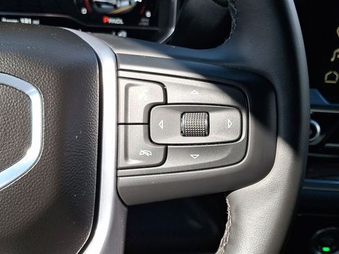 Used 2024 GMC Sierra 1500 Elevation image 23