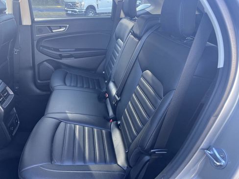 Used 2022 Ford Edge SEL w/ Convenience Package image 8