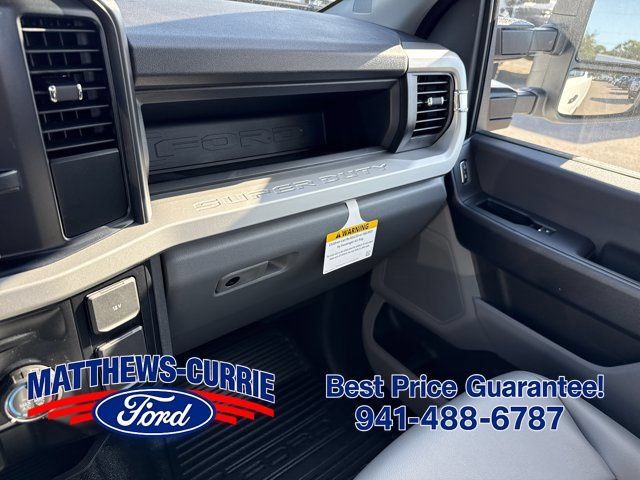 New 2026 Ford F250 XL w/ XL Driver Assist Package RWD image 22