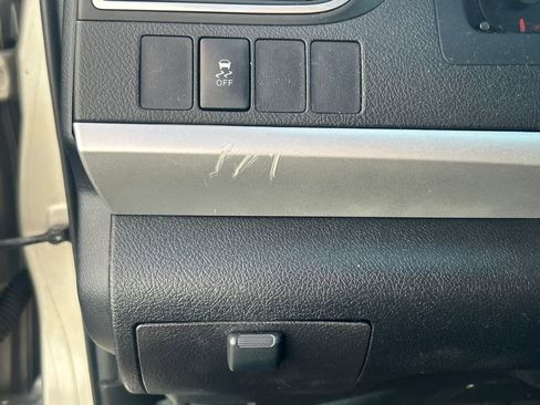 Used 2016 Toyota Camry SE image 22