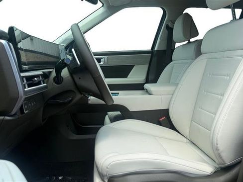 Used 2025 Hyundai Santa Fe Calligraphy FWD image 10