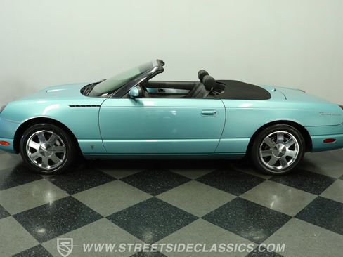 Used 2002 Ford Thunderbird RWD image 2