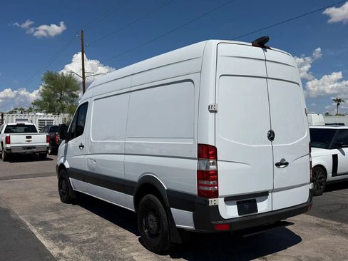 Used 2017 Mercedes-Benz Sprinter 2500 image 5