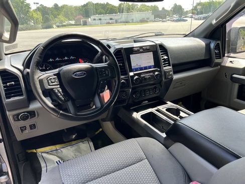 Used 2020 Ford F150 XLT w/ Equipment Group 302A Luxury AWD/4WD image 17