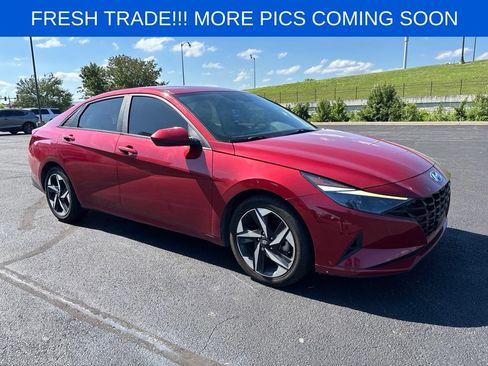 Used 2023 Hyundai Elantra SEL w/ Convenience Package FWD image 8