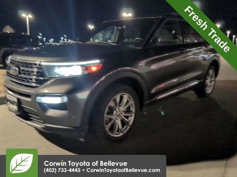 Used 2020 Ford Explorer XLT w/ Equipment Group 202A image 8