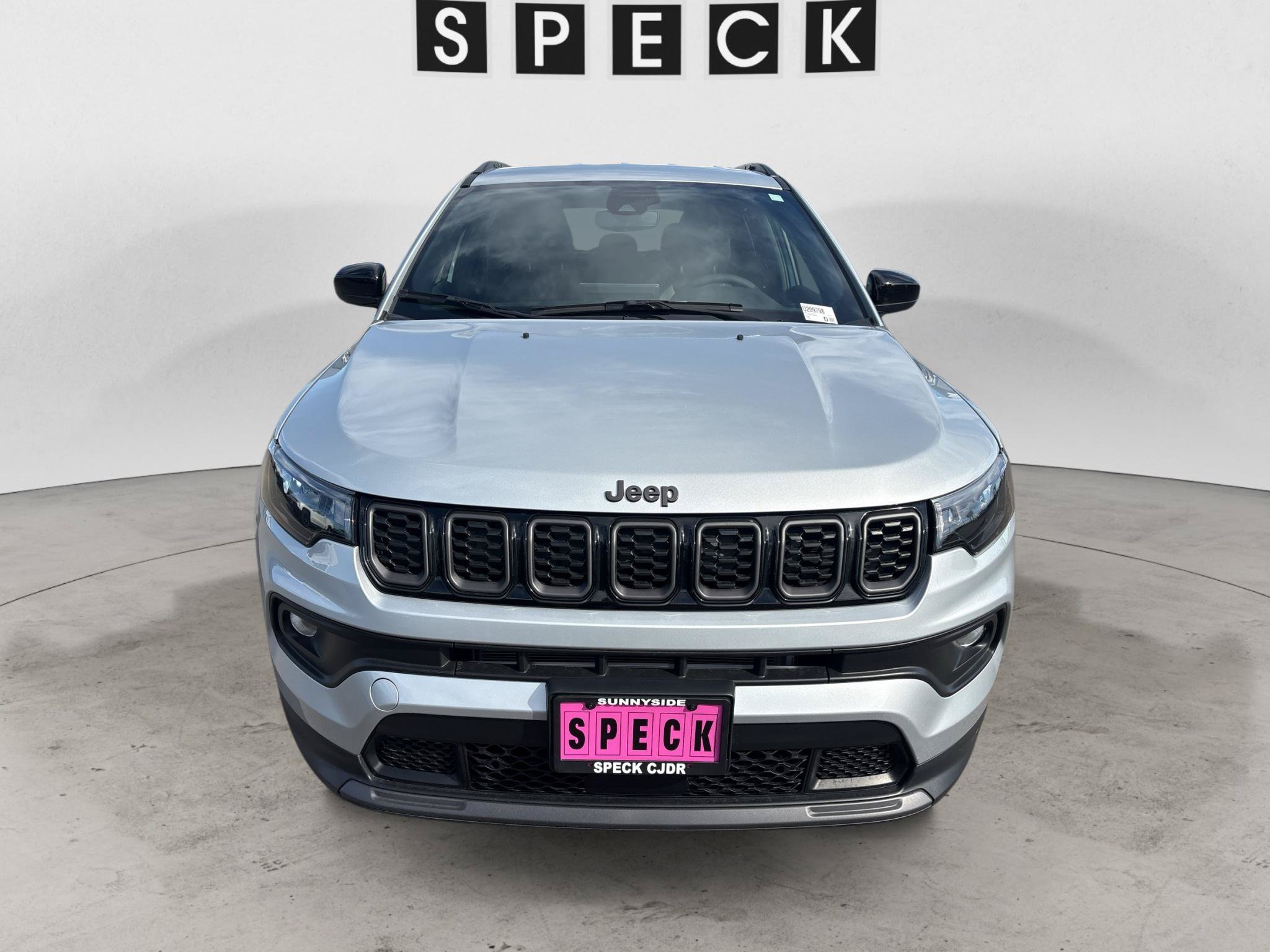 Used 2026 Jeep Compass Latitude AWD/4WD image 8