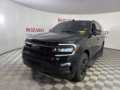 Used 2024 Ford Expedition Limited AWD/4WD image 4