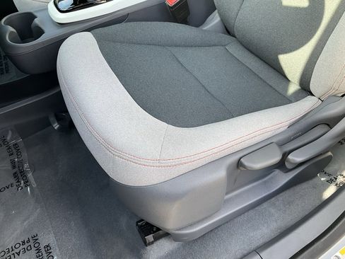 Used 2021 Chevrolet Bolt LT image 15