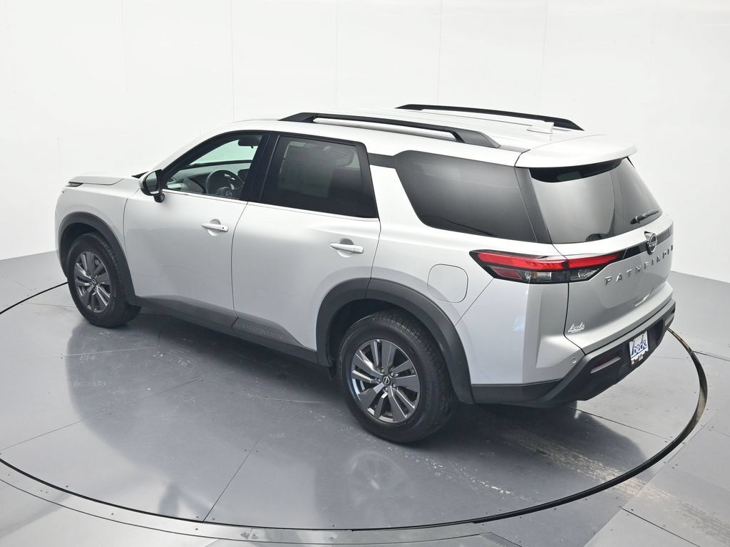 Used 2025 Nissan Pathfinder SV FWD image 35