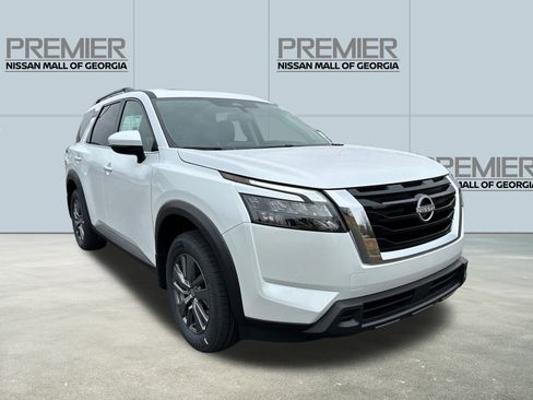 New 2025 Nissan Pathfinder SV w/ SV Premium Package image 3