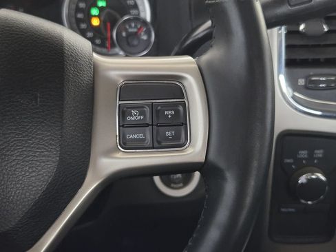 Used 2015 RAM 2500 Laramie AWD/4WD image 32