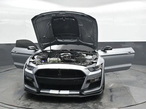 Used 2022 Ford Mustang Shelby GT500 w/ Technology Package RWD image 48