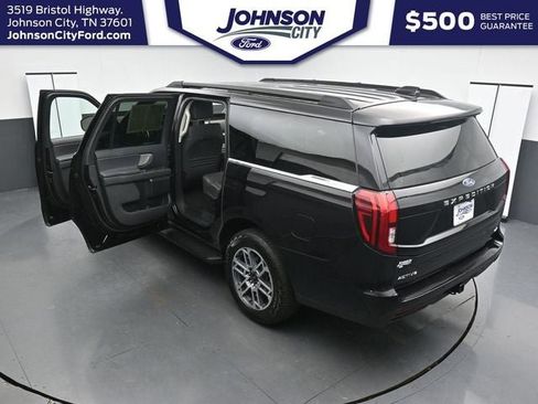 Used 2025 Ford Expedition Max Active AWD/4WD image 37