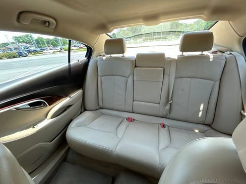 Used 2010 Buick LaCrosse CXL w/ Luxury Package FWD image 30