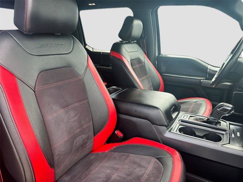 Used 2017 Ford F150 Lariat image 32