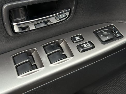 Used 2024 Mitsubishi Outlander Sport SE image 13