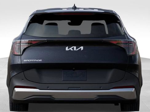 Certified 2026 Kia Sportage EX FWD image 15