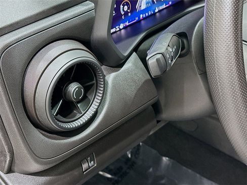 Used 2024 Chevrolet Colorado Trail Boss image 10