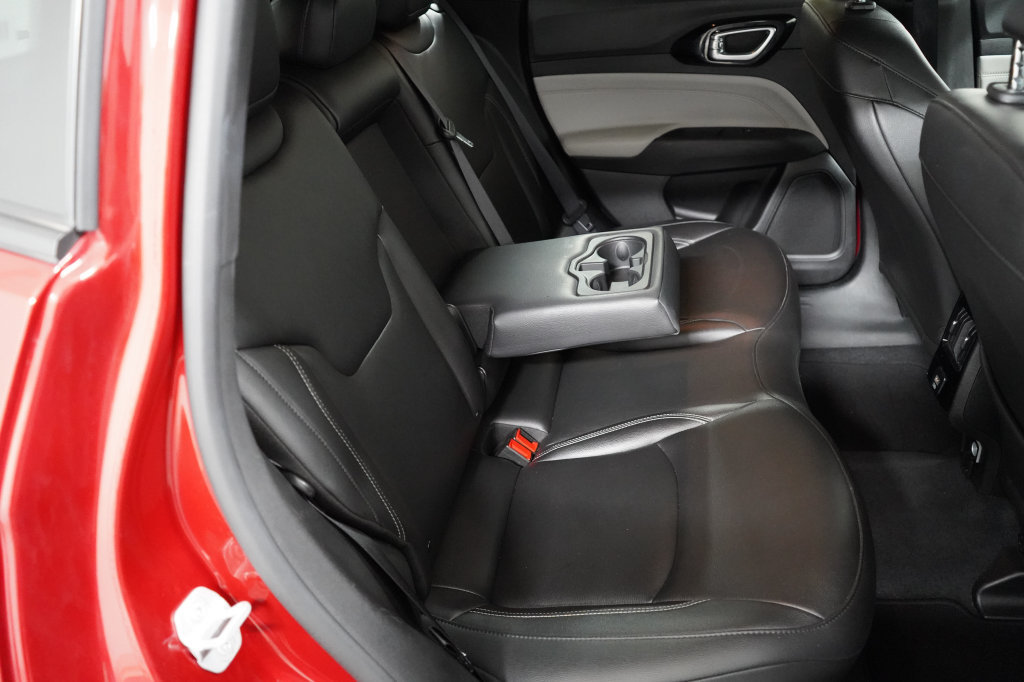 Certified 2025 Jeep Compass Limited AWD/4WD image 20