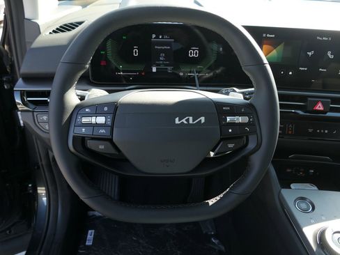 New 2026 Kia Sportage EX image 69