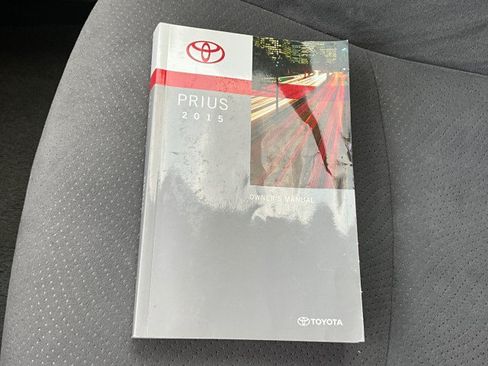 Used 2015 Toyota Prius Three FWD image 30