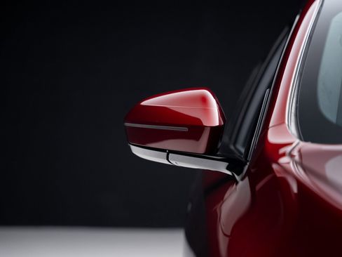 Used 2023 BMW i7 xDrive60 w/ Parking Assistance Package image 14