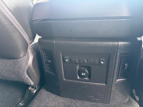 Used 2014 RAM 3500 Laramie AWD/4WD image 12