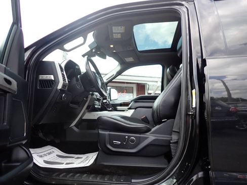 Used 2015 Ford F150 Lariat w/ Equipment Group 502A Luxury AWD/4WD image 7
