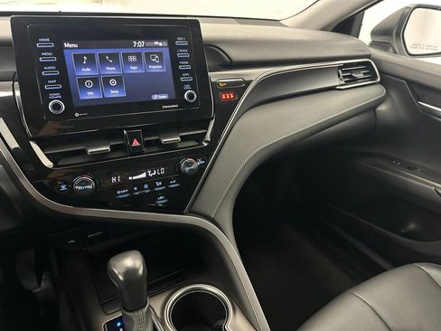 Used 2023 Toyota Camry SE image 22