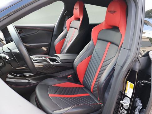 Used 2024 Aston Martin DBX 707 image 12