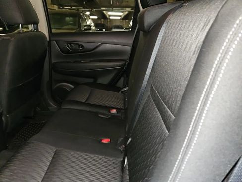 Used 2020 Nissan Rogue S image 15