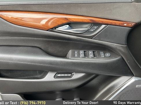 Used 2015 Cadillac Escalade 2WD image 20