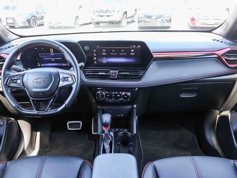 Used 2024 Chevrolet TrailBlazer RS w/ Convenience Package FWD image 15