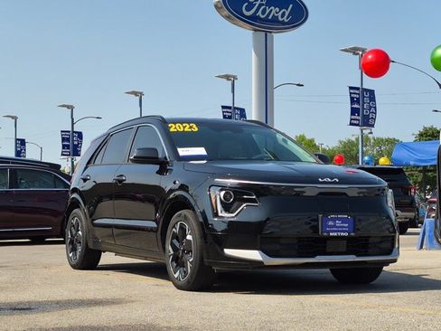 Used 2023 Kia Niro Wind FWD image 2