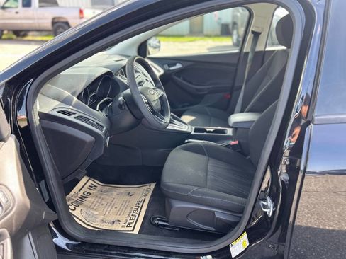 Used 2017 Ford Focus SE image 11