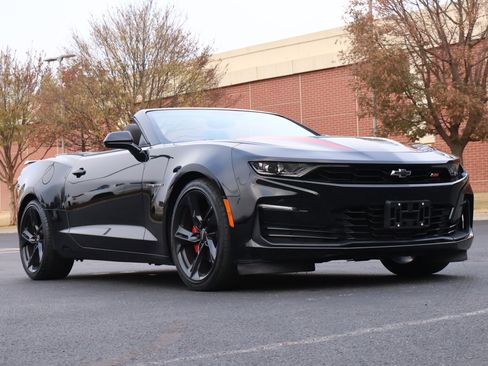 Used 2023 Chevrolet Camaro SS image 2
