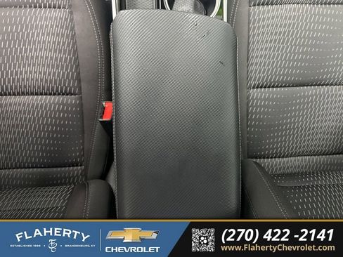 Used 2026 Chevrolet Equinox LT AWD/4WD image 31