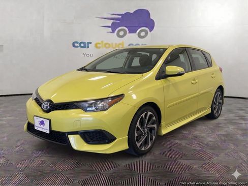 Used 2017 Toyota Corolla iM w/ Carpet Mat Package FWD image 1