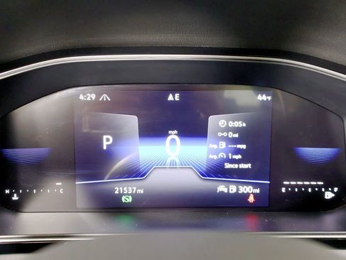 Used 2025 Volkswagen Jetta SE w/ Sunroof Package image 51