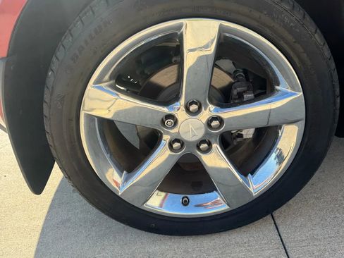 Used 2009 Pontiac Solstice GXP w/ Premium Package image 17