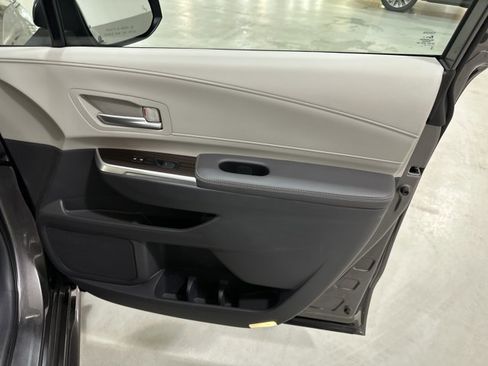 Used 2021 Toyota Sienna XLE w/ XLE Plus Package image 38