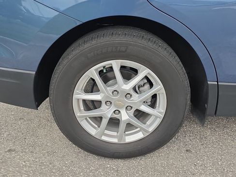 Used 2024 Chevrolet Equinox LT FWD image 5