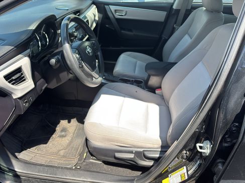 Used 2016 Toyota Corolla LE FWD image 6